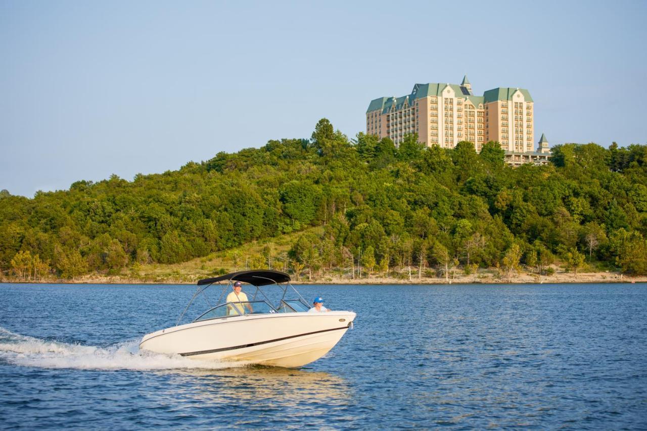 Chateau On The Lake Resort Spa And Convention Center Branson Exterior photo